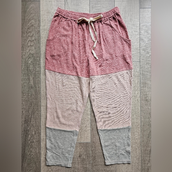 FP Cropped Joggers - Picture 1 of 4